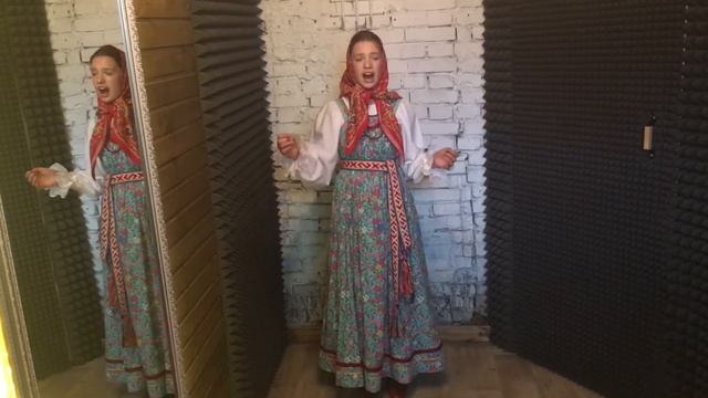 «Зеленейся, мой зелёненький садочек…»  «Ай, Наташа, ты Наташа…» в исполнении Савиной Ксении