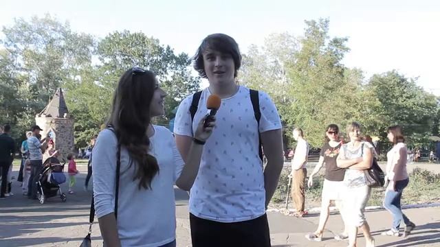 Гризли в парке Веселка