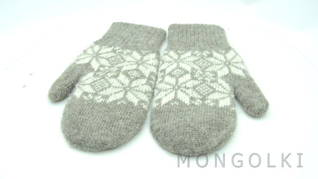 Варежки зимние теплые зеровато светлые