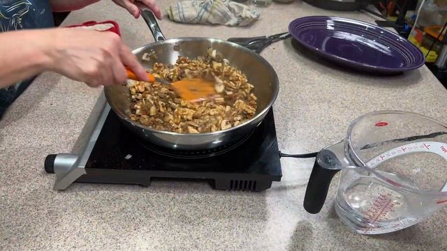 Vegan Chopped Liver Made With Mushrooms (Easy Mushroom Pâté)