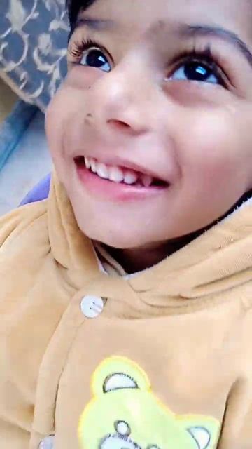 Me Tota Me Tota #poems#shorts #yt Shorts #Shahzain's World