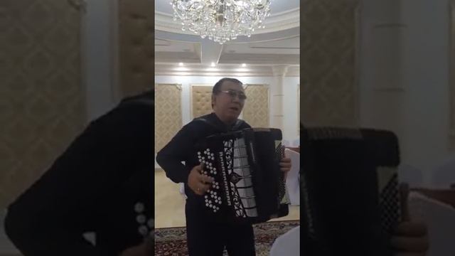 Әке туралы ән-әкеміздің орындауында