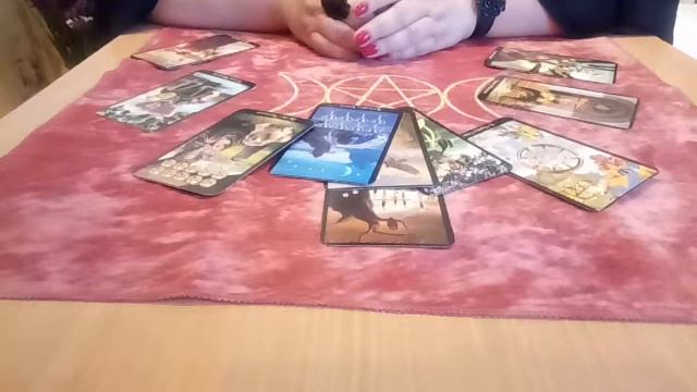 Прогноз Таро Август 2017 Водолей