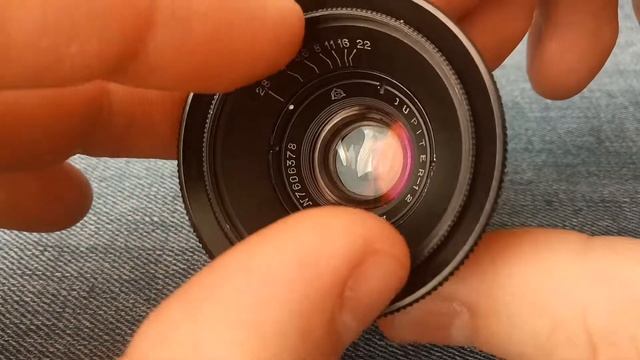 Video Review: Jupiter 12 F/2.8 35mm Wide Angle Export Lens With M39 Mount. Made In USSR.