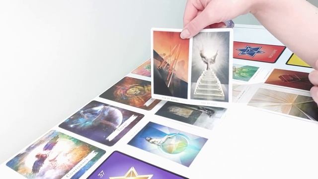 What Would Love Do? ❤️ (Pick A Card)