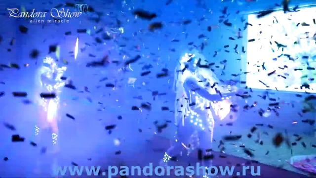 Цветное бумажное шоу от Pandora Show