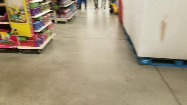 Bakugan Battle Planet Hunting! Where Da Baku Bois At?! Bakuhunt @Toys 