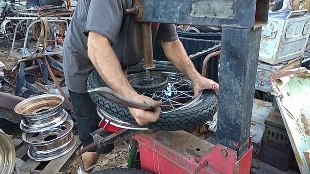 Бартування коліс ІЖ-49 в США