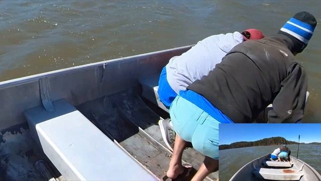 1973 MERCURY 110 9.8 HP Outboard Motor On 14' JON BOAT