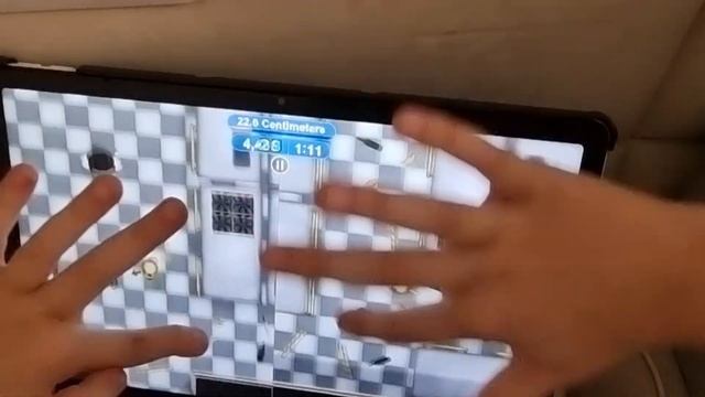 играю в Tasty Planet 4 и в Snake Lite