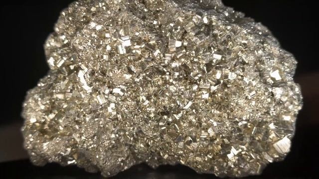 Сокровище Перу: Великолепная друза пирита | Идеальный подарок с магическими свойствами