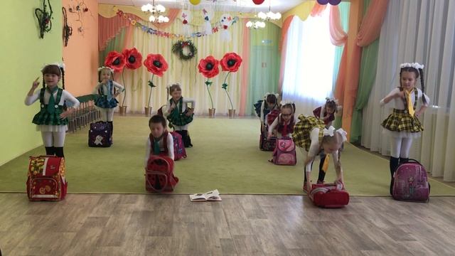 1921 Студия «Образ» г Глазов – Первоклассные ребята