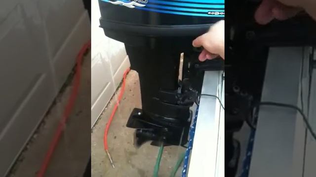 1998 Mercury Sea Pro 25-HP Outboard Motor