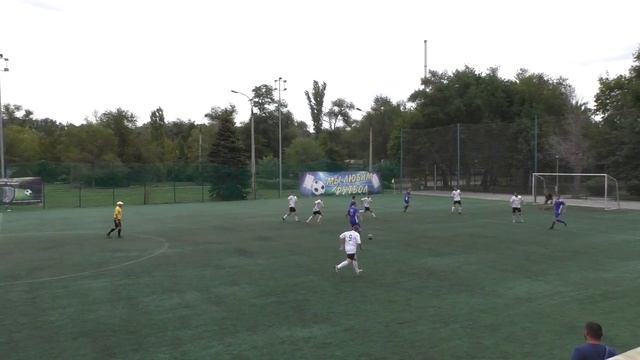 Чемпионат Волжского по фтболу 8х8. Вторая лига. 12-й тур. ВТЗ - Нептун  3-3