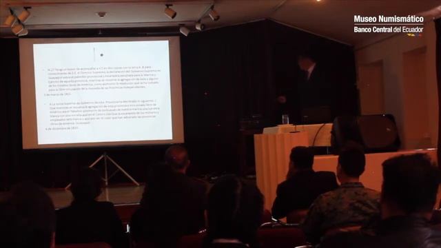 El Escudo Del Ecuador En Los Botones Y El Vestuario Militar