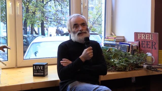 F64e4a95ef1541c8b2e0d883889b6f25