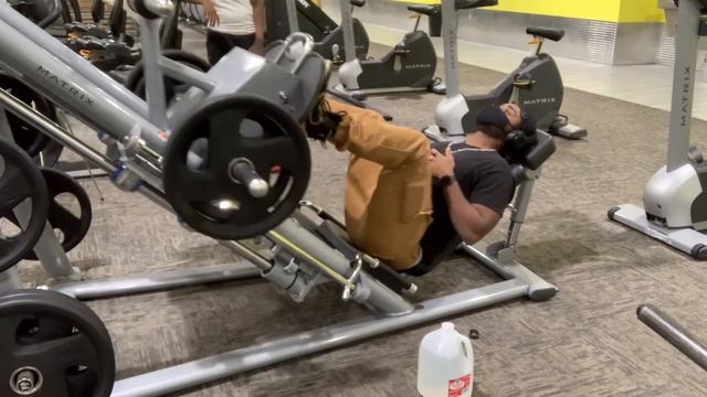 Set 2-50 Reps Leg Press 160 Pounds Next Level Fitness And Training