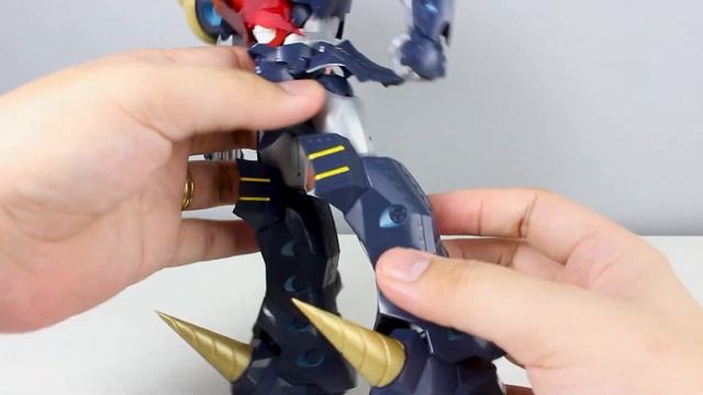 Plaiobot Super Galaxy Gurren Lagann Review