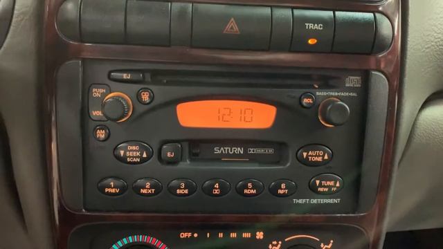 2002 SATURN L300