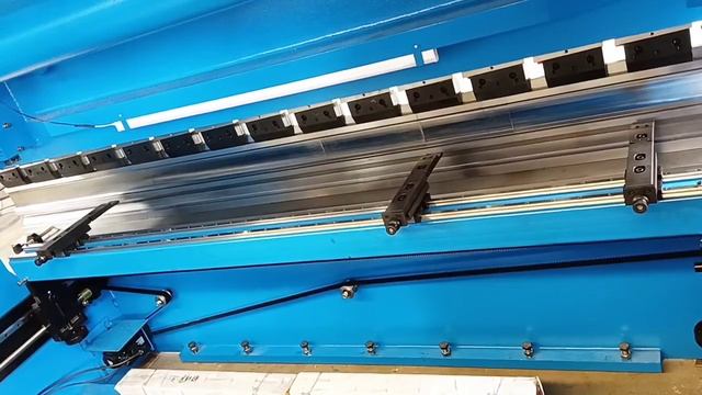 Пресс гидравлический листогибочный TP10S WC67y 160T 3200MM