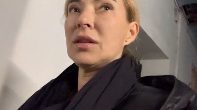 Ужас!! Сдается студия с токсичными испарениями. Слоняюсь по заводу. Ищу рабочее место.