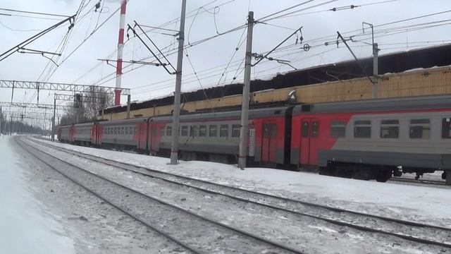 Электропоезд ЭД4М-0054 сообщением Москва - Шатура