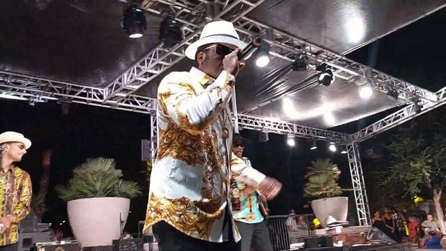 Bruno Mars - Grenade (Cover By Bruno And The Hooligans)