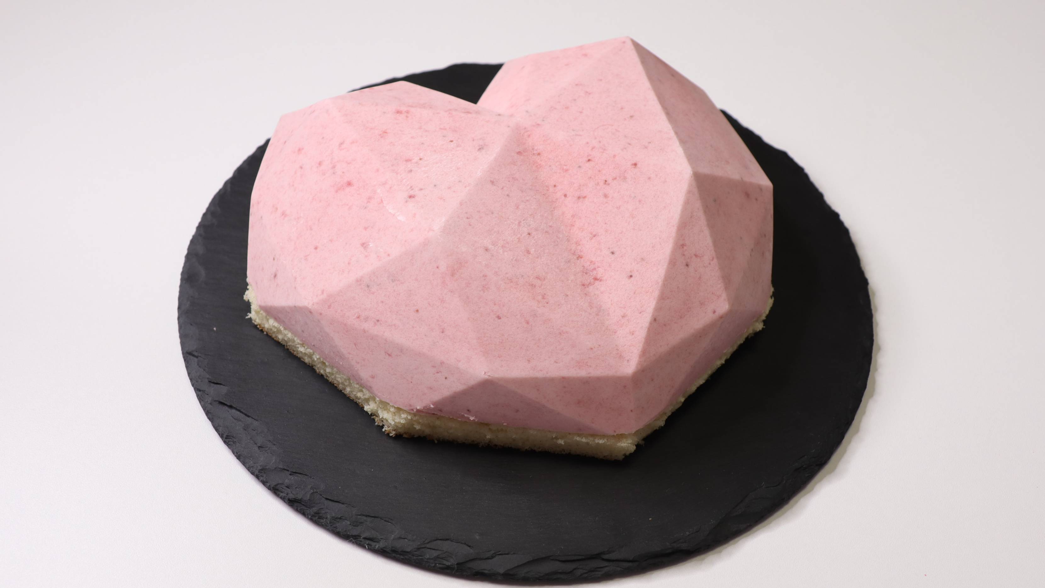 Десерт с клубникой и белым шоколадом | торт сердце к дню влюблённых