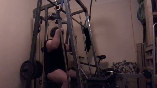 Грудь в смите 3серия,  2подход 60кг 13р, Krūtis Smita Trenažierī  3sērija,  2piegājiens 60kg 13r