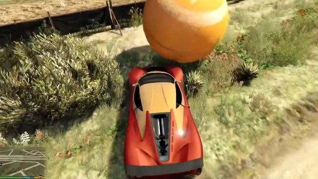 ПРИКОЛ С МЯЧИКОМ В GTA V