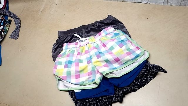 Новое поступление!!! Мешок №1234 Шорты женские Крем арт. 8095 вес 24,3 кг