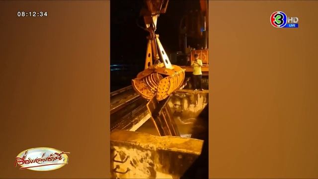สดุดี เจ้าหน้าที่ลอกท่อ! สุขุมวิท 39 น้ำท่วมลดระดับเร็วหลังล้างท่อ ผงะ เจอไขมัน-น้ำปูนแข็งตัวในท่อ