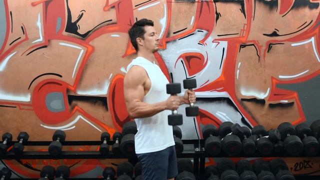 Standing Hammer Curls I NW Fitness