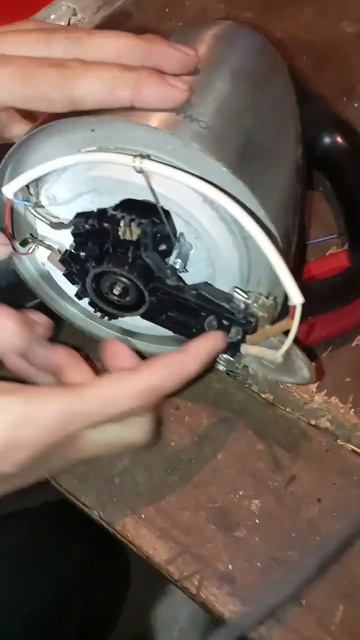 electric kettle ka thermostat Kam nahin kar raha hai kya Karen #viral #electricial