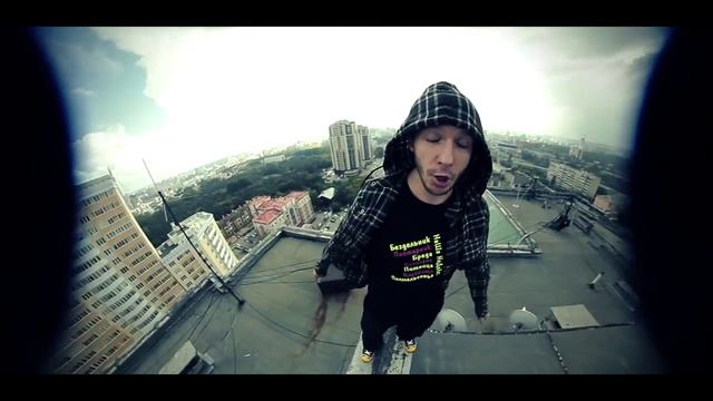 Витяй Счастье - Пиная в уши