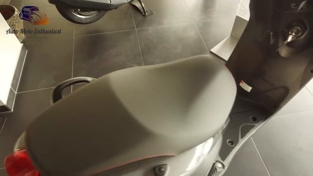 YAMAHA NEOs 4 Nimbus Grey