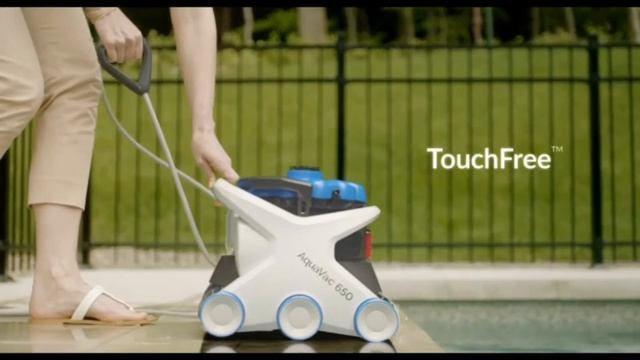 Hayward AquaVAC 650 Robot Cleaning Swimmingpool สุดยอดหุ่นยนต์ทำความสะอาดสระว่ายน้ำ @winwinpool