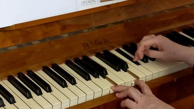 4 класс урок 3 Обращение трезвучий продолжение