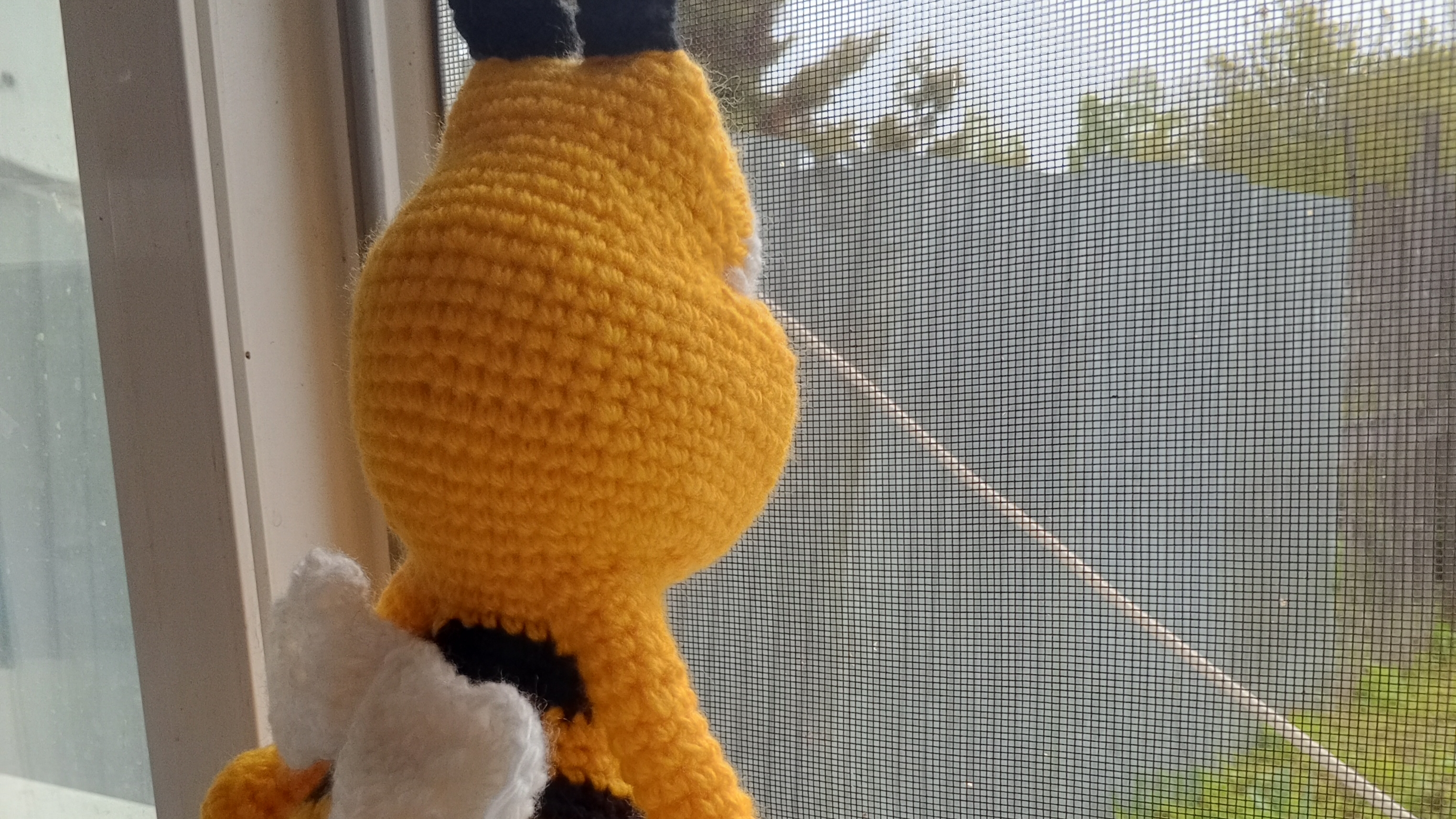 Вязаная пчёлка Бж-бж