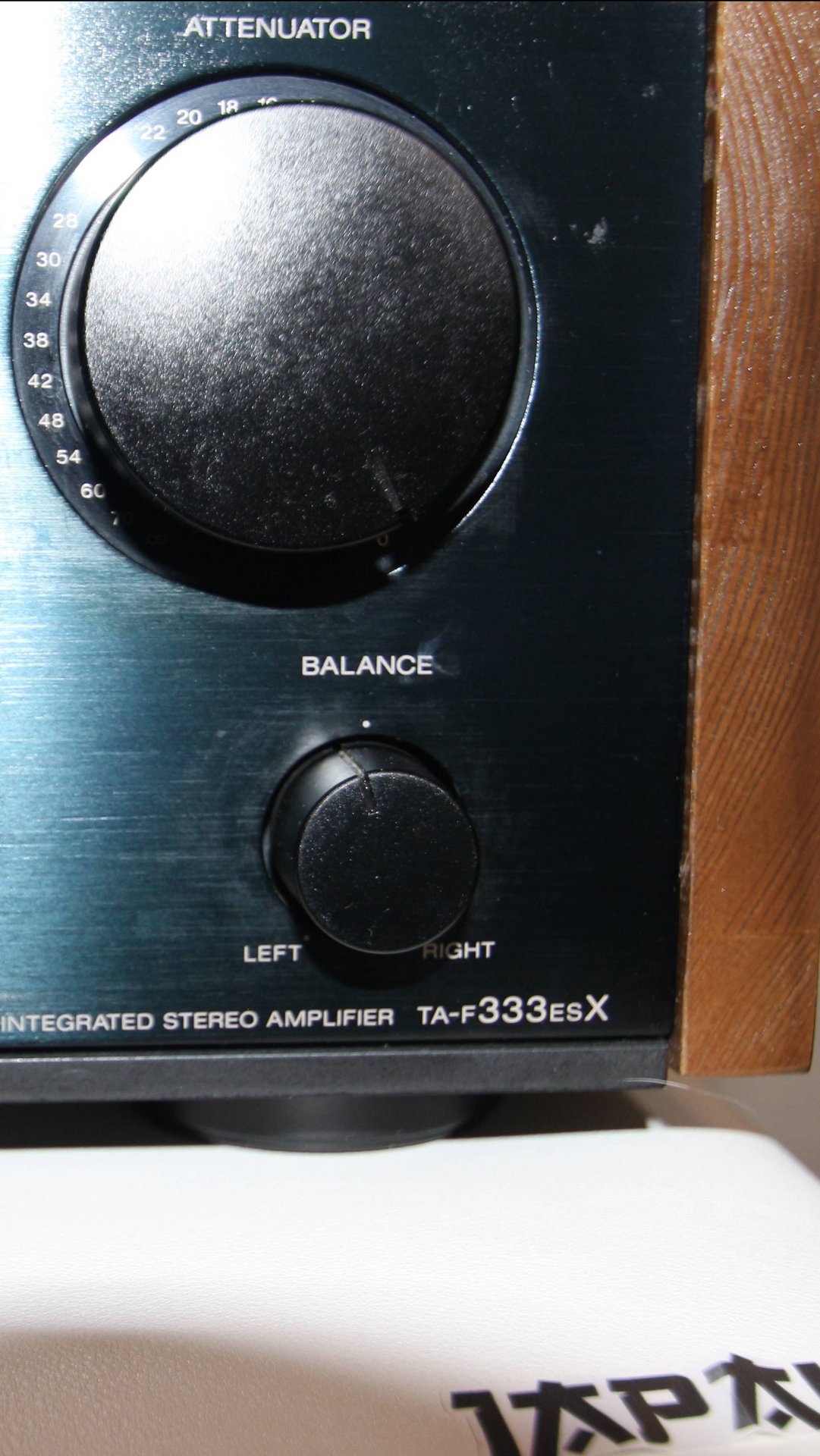 Интегральный усилитель SONY-333 ESX