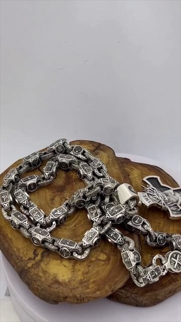 Цепь из серебра 925 пробы с ликами святых и крестом весом 170 грамм