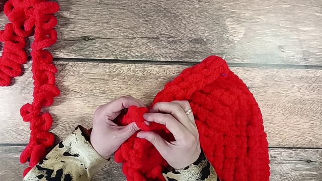 Трендовый женский чепчик из Ализе Пуффи/Alize Puffy