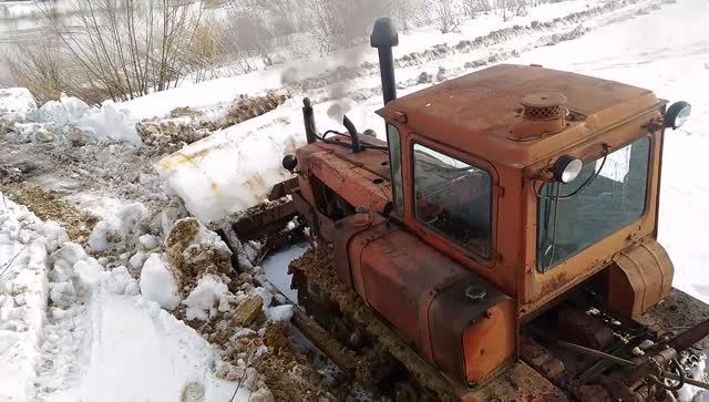 Дт-75. Расчистка кауса 2