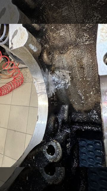 Mercedes Гбц трещина и сварка