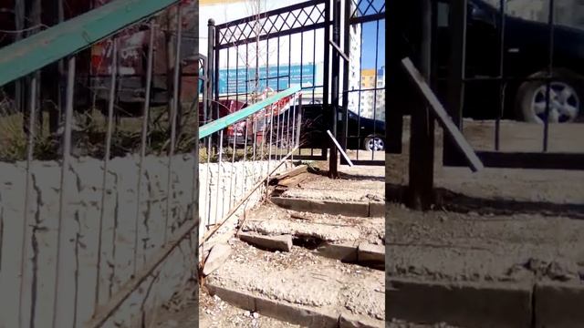 УЖАС дворец пионеров Саратов ленинский район заварили дверь смотрите до конца Вандалы в парке