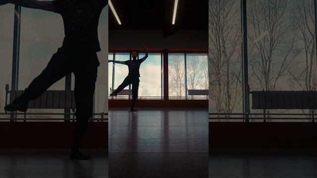 Маленькое адажио на середине зала