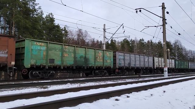 Электровоз ВЛ10У-661 с грузовым поездом. Перегон Поточино - Орехово-Зуево