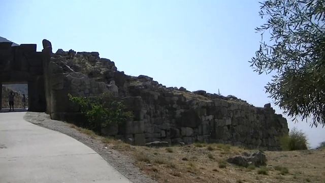 Микена, Лъвската порта отвън.