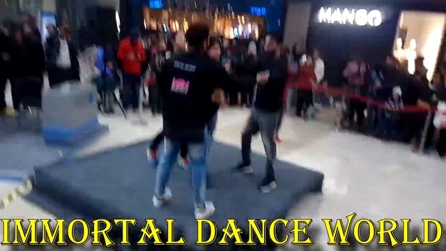 FLASHMOB DANCE FOR SPLASH STORE BY IMMORTAL DANCE WORLD | MALAIKA ARORA | PACIFIC MALL DELHI.