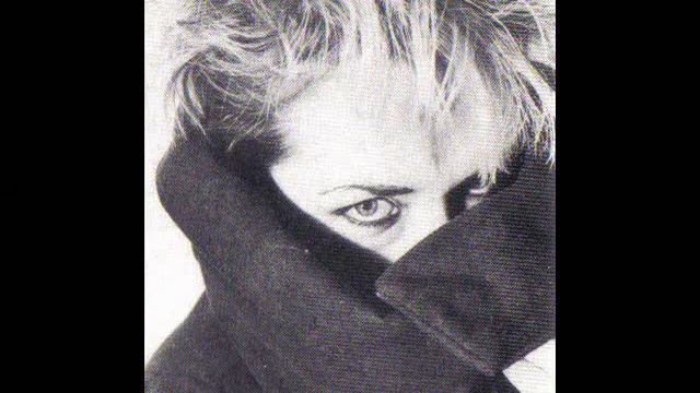 Unovidual & Tara Cross - Like I Am / Comme Je Suis